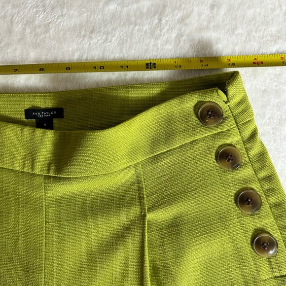 Ann Taylor Women’s Olive Green High Waist Side Zip Shorts Buttons Size 6 - Picture 4 of 11
